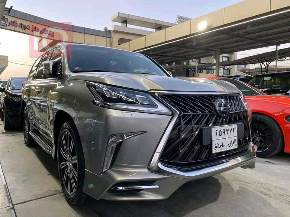 Lexus LX